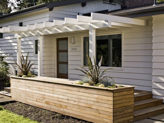DIY raised planter feat
