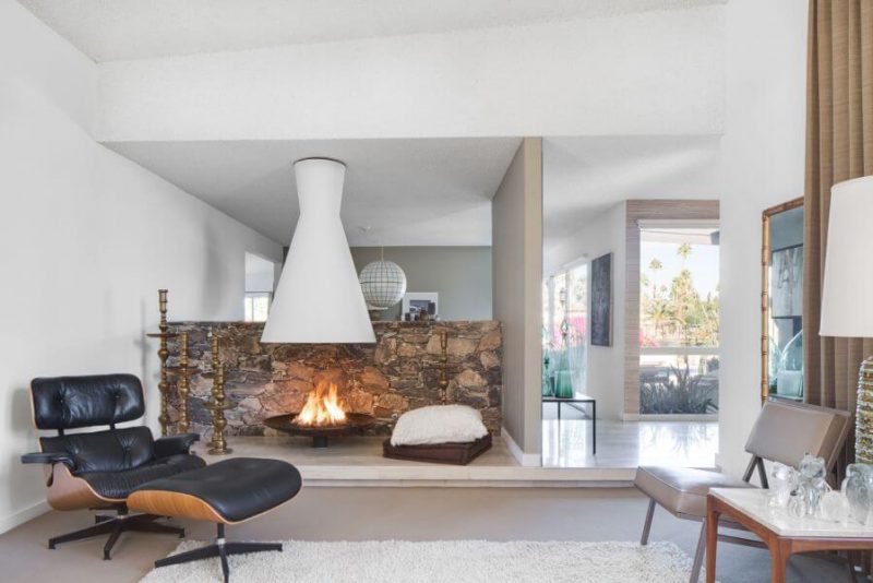 Mid century architecture has a vibrant history, but what of it's future? Join our discussion at Modernism Week! #atomicranch #modernismweek #midcentury #palmsprings #kitchen
