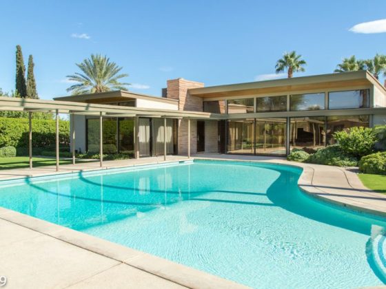 twin palms exterior